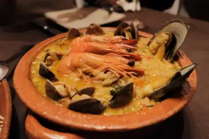 ALBERGUE 1601 seafood stew rice