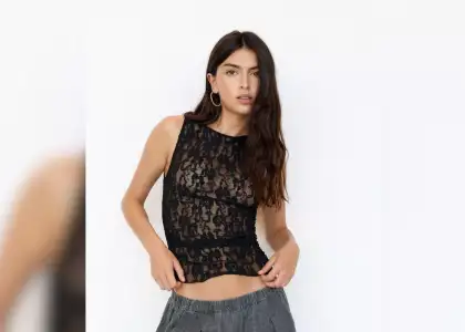 Pull & Bear Lace top