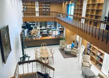 Gourmet’s Café – Manila interior