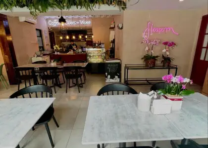 Flossom Kitchen + Café interior photo