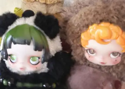 SKULLPANDA's Lazy Panda and Sneaky Chestnut