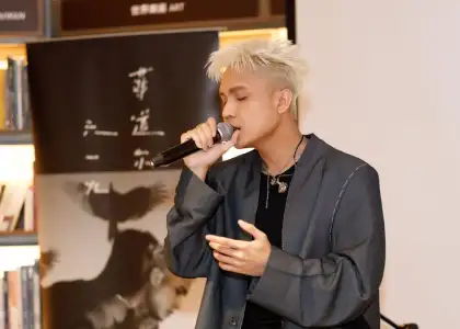 Firdhaus sings passionately