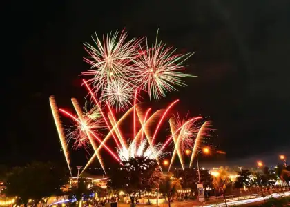 SM Mall of Asia Ignites the Holiday Spirit with a Dazzling Fireworks Show
