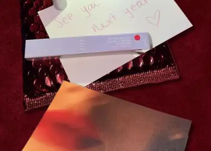 Ariana Grande Teases album1