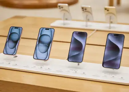 Apple Nabs Top Smartphone Seller in 2023 Surpassing Samsung