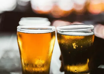 Bay Leaf Restaurant Bar Lounge happy hour