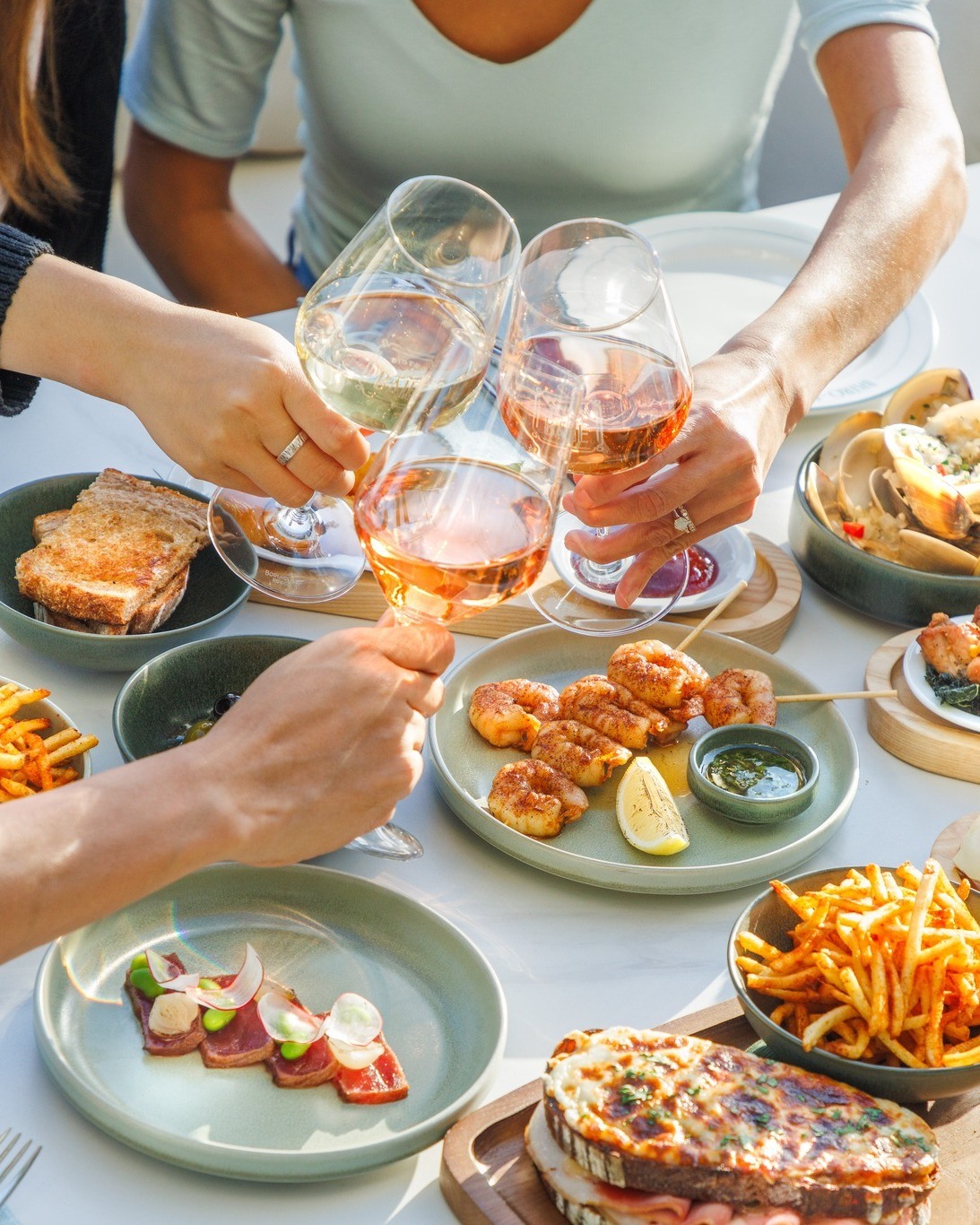 Bistro La Baie Thirsty Friday