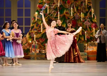 Henderson Land Proudly Presents The Nutcracker 1