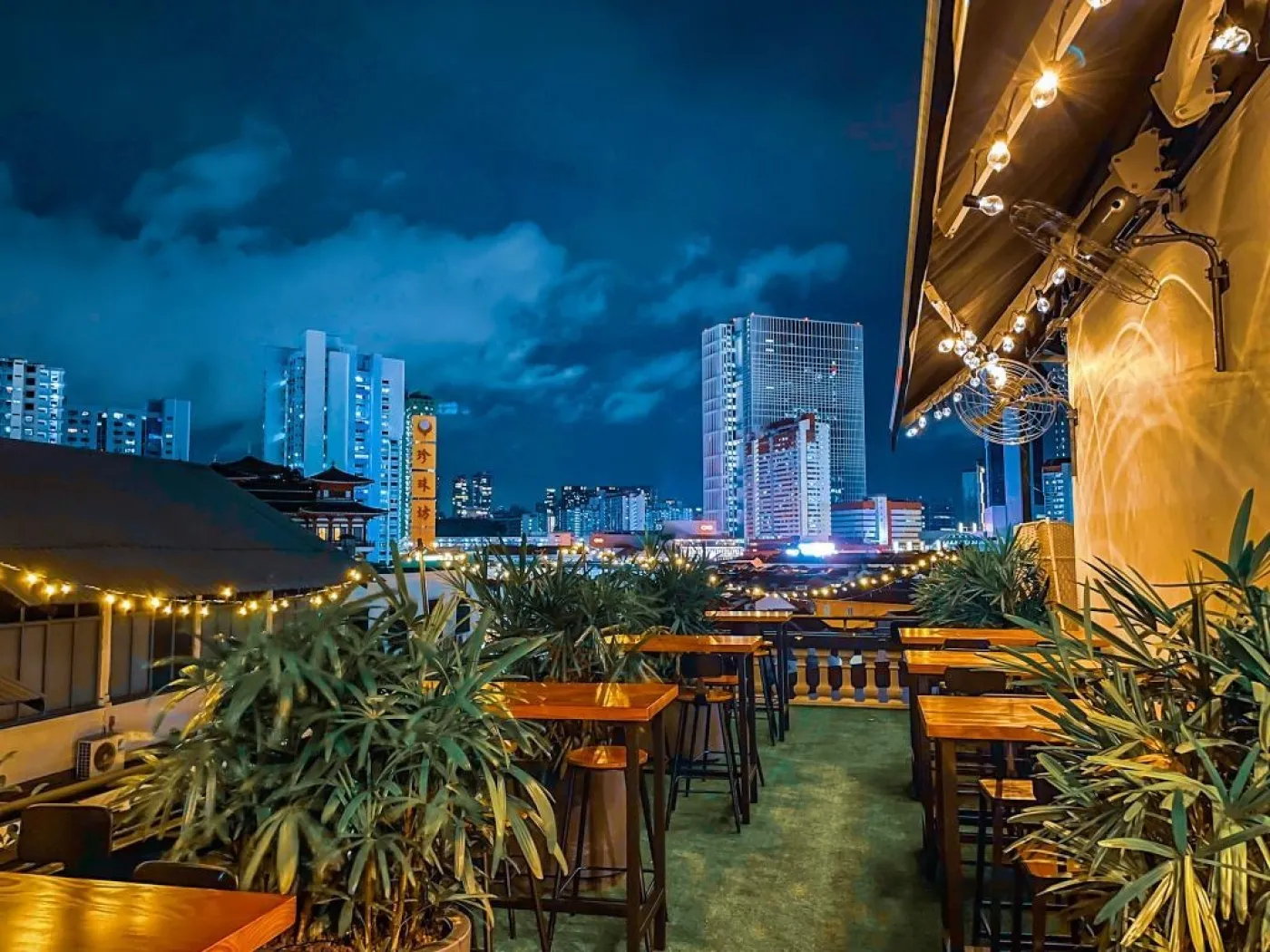 Barouv Rooftop Bar 11