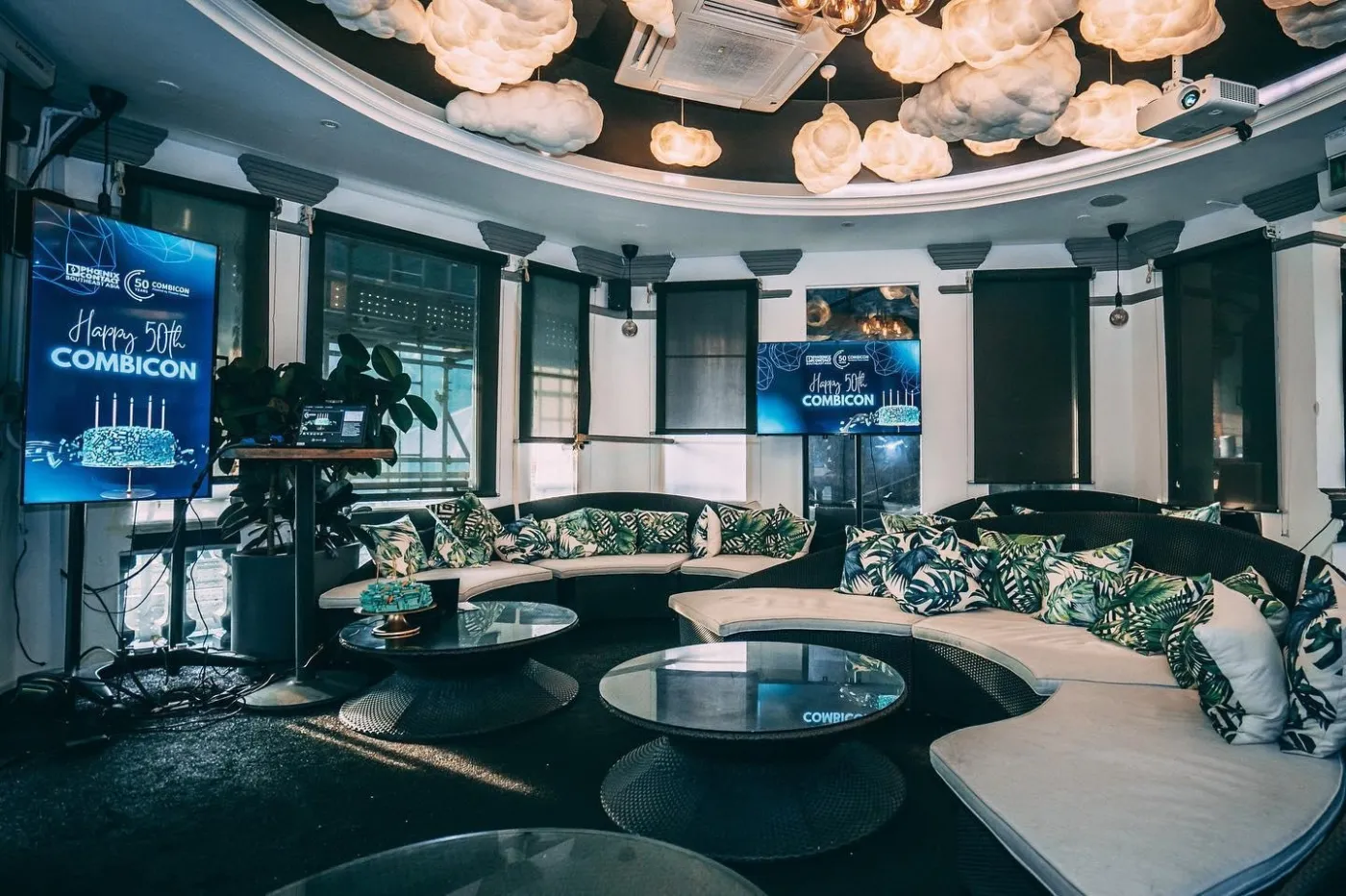 Barouv Rooftop Bar 10