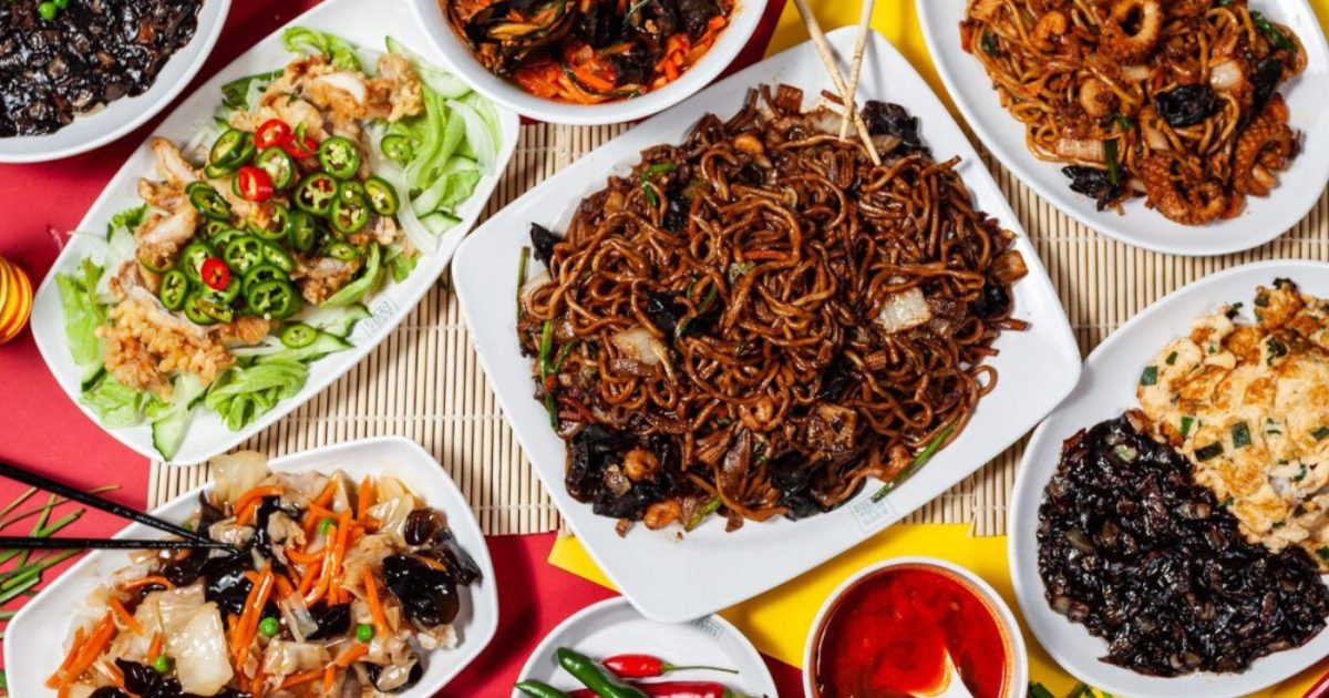 Paik’s Noodles is Opening in Suntec City This October