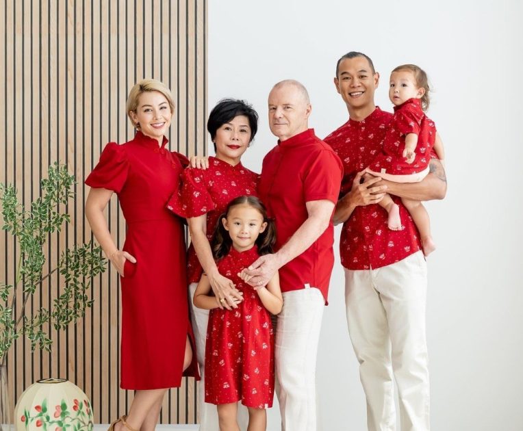 chinese new year dress singapore Are you guys ready for my favorite holiday ever! Chinese new year is just  around the corner! Every year I look forward to coming home to Singapore  being with my family and