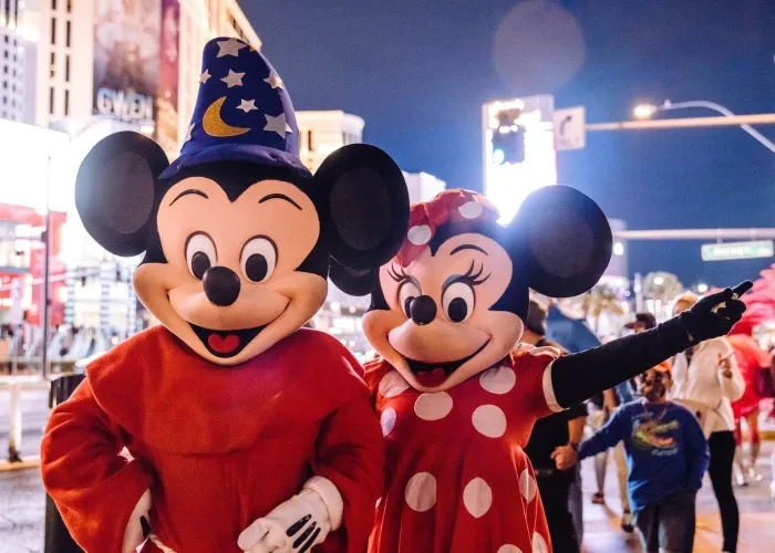 Heres What to Expect in Singapores Pop Up Disney A Mickey Celebration 1