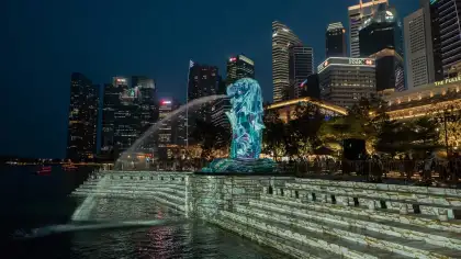 Best Places to See NYE Fireworks in SG: Merlion Park