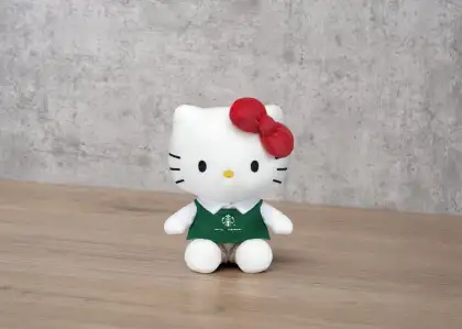 Starbucks x Hello Kitty Collaboration Plush Toy in Apron