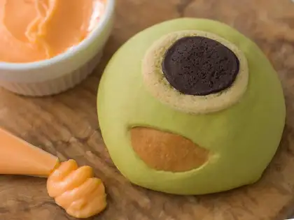 Mike’s Melon Bread (Custard Filling)