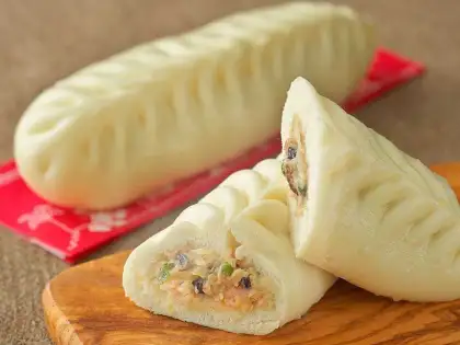 Gyoza Sausage Bun