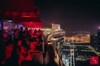 5 CÉ LA VI Singapore: Restaurant, SkyBar & Club Lounge