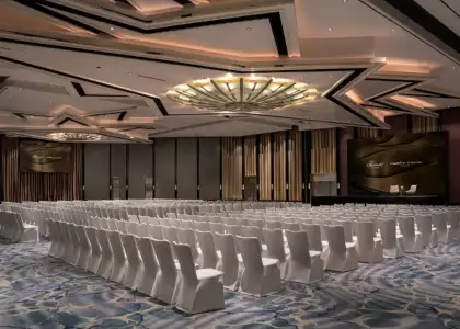 2 Fairmont Singapore