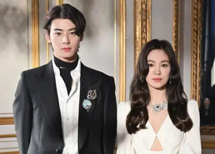 Catch Song Hye kyo Cha Eun woo at Chaumets SG Pop Up