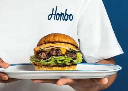 Hong Kong based Burger Chain Honbo Opens its First Store in Singapore