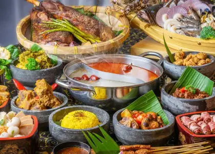 M Hotel Iftar Hotpot