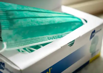 Temasek Foundation Provides Free Surgical Masks to Blue and Orange CHAS Cardholders