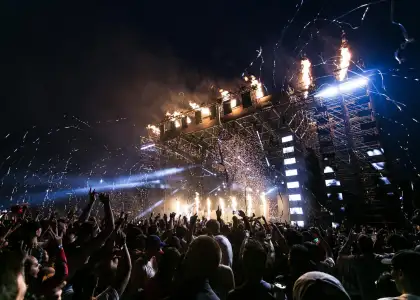 Should You Wear Earplugs During Concerts Here Are 5 Earplugs You Can Buy